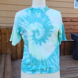 Vintage tie dye t-shirt
